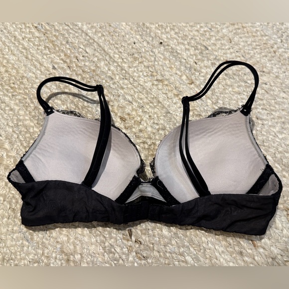 Victoria's Secret Black Lace Bra - Picture 2 of 4